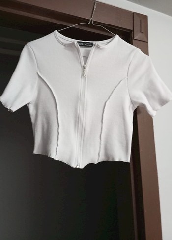 Beyaz Kısa Kollu Fermuarlı Crop Top
