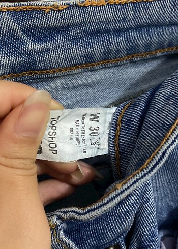 Mavi Kemer Detaylı Kadın Denim Pantolon - Görsel 3