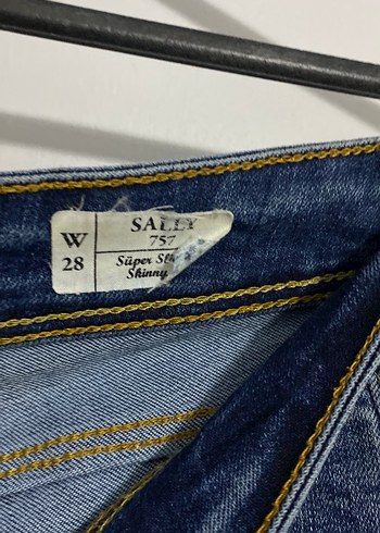 Düğmeli Kadın Mavi Denim Pantolon - Görsel 4
