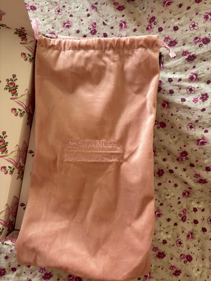 Pastel Pembe Stanley Çiçek Desenli Termos Bardak - Görsel 3