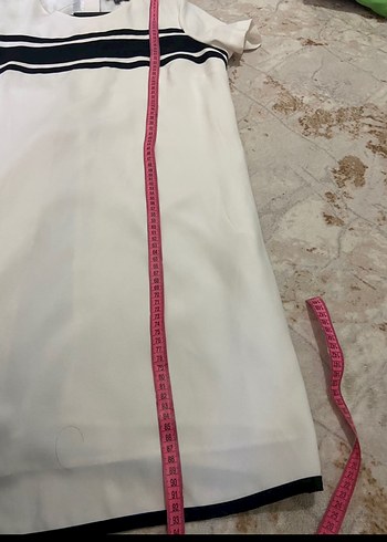 Kısa Kollu Beyaz Midi Elbise - Görsel 4