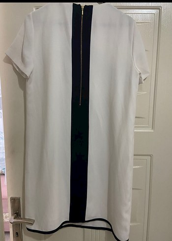 Kısa Kollu Beyaz Midi Elbise - Görsel 2