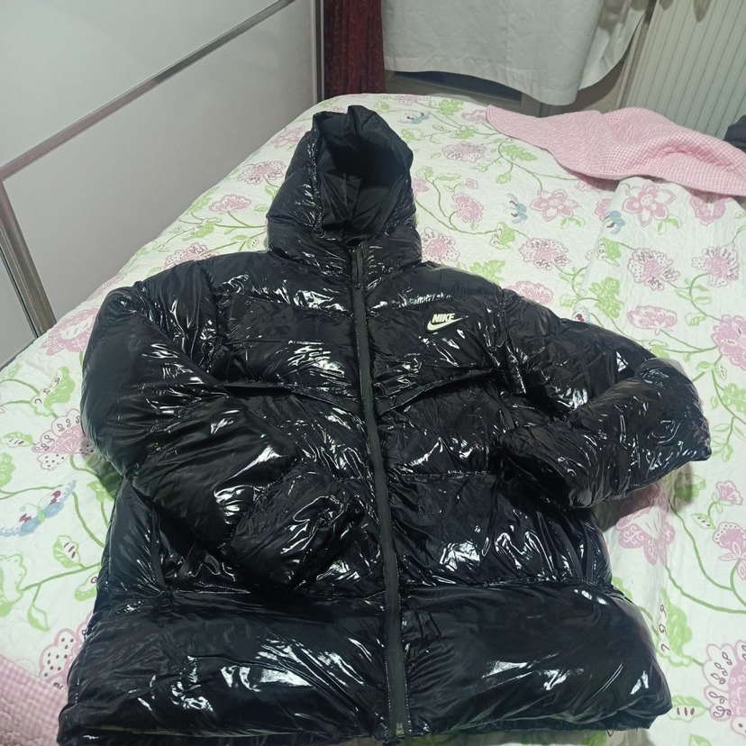 Siyah Fermuarlı Kadın Kışlık Ceket - Görsel 3