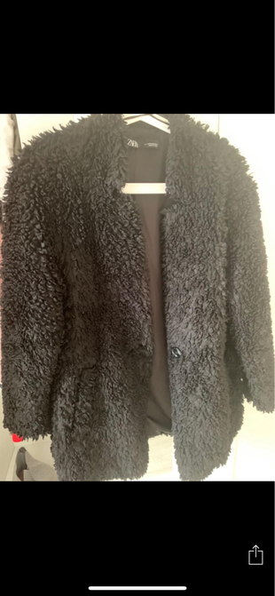 Zara Mont