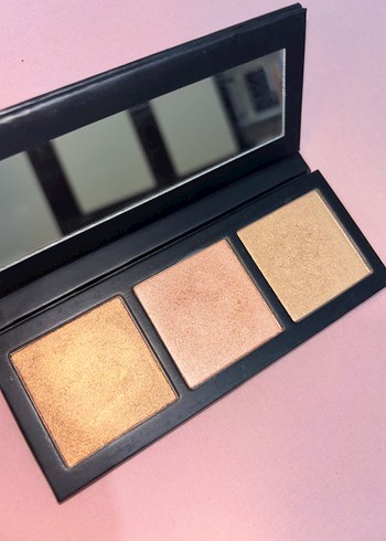 Beden Renk MAC Hyper Real Glow Aydınlatıcı Paleti