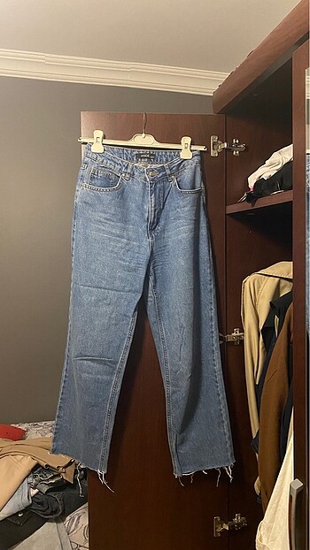 lcw straight jean