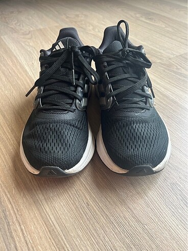 36 Beden siyah Renk Adidas yürüyüş ayakkabısı