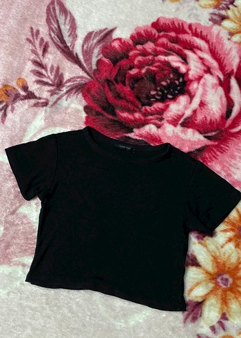 Kız Çocuk Siyah Kısa Kollu Boğazlı Tişört - Görsel 2