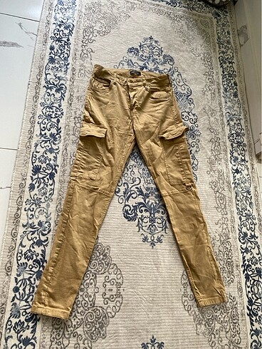 Bershka Pantolon
