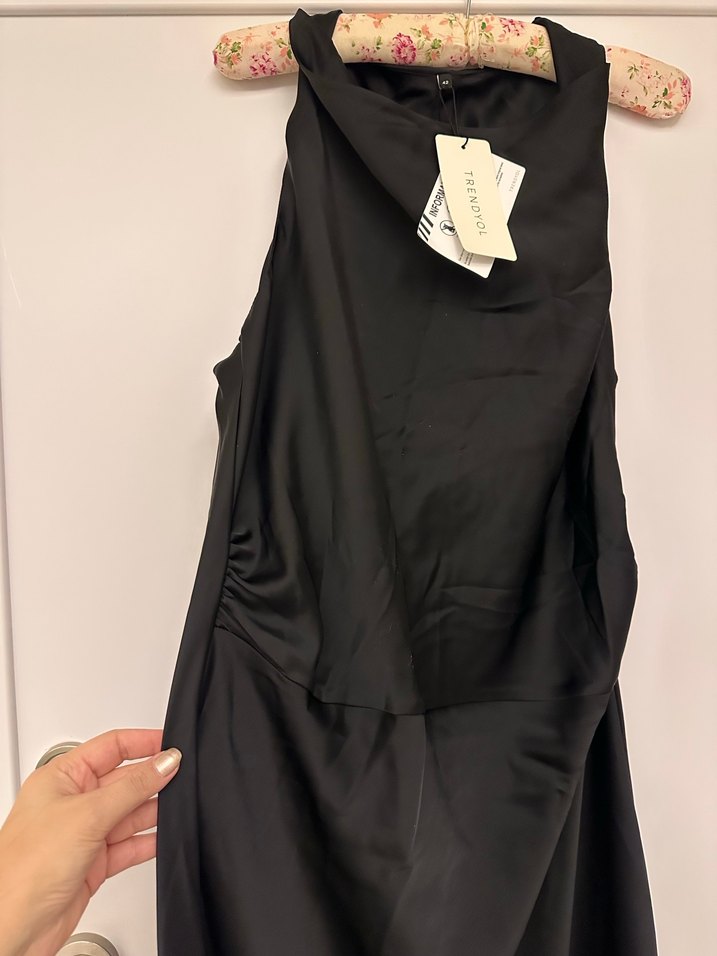 saten Elbise - Görsel 2