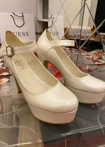 Topuklu ayakkabı - Görsel 2