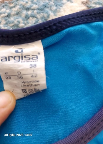 m Beden mavi Renk mayo takıımı