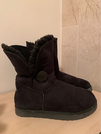Ugg bot