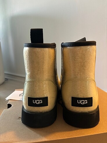 38 Beden UGG Clear W Classic