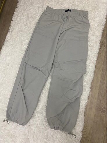 Zara paraşüt kumas pantolon