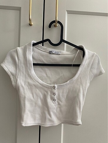 Zara crop
