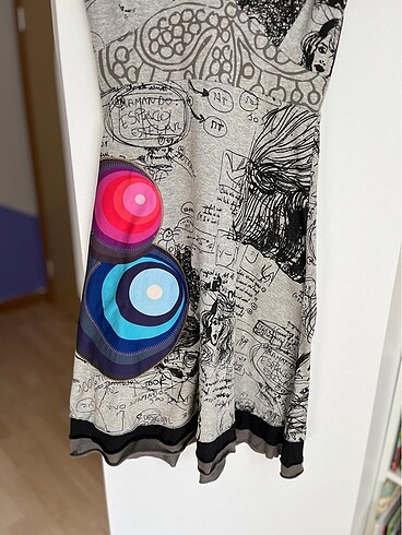 xs Beden Desigual XS desenli ve işlemeli elbise