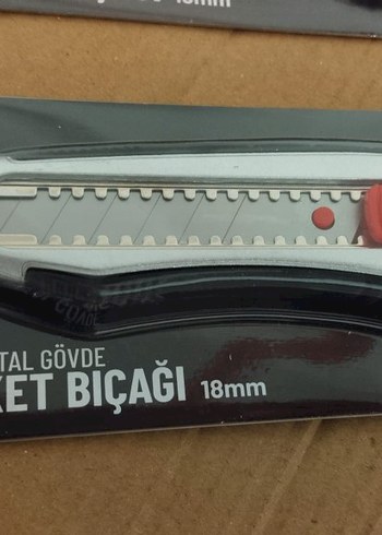 Beden izeltaş 18mm Maket Bıçağı - Metal Gövde, Gri