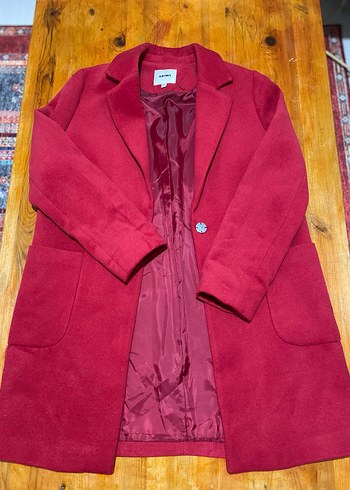 Kırmızı Düğmeli Klasik Kaban - Görsel 2