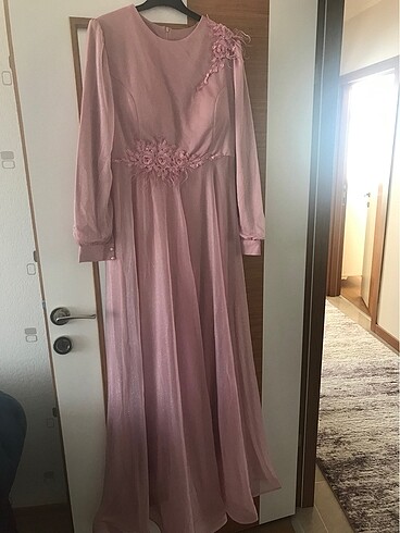 Pembe tesettür abiye