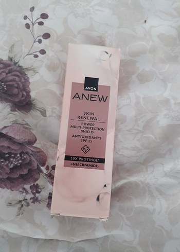 Avon Anew Skin Renewal SPF 15