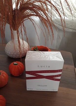 Lucia Kadın Parfüm 