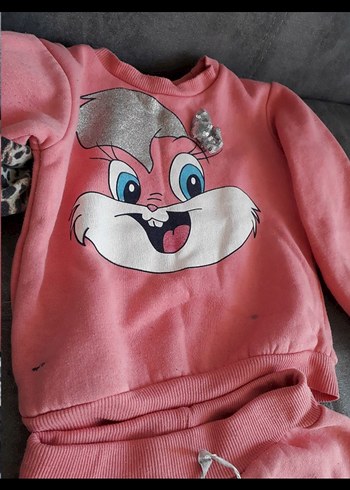 4 Yaş Beden Kızlar için Leopar Desenli ve Pembe Sweat Takım
