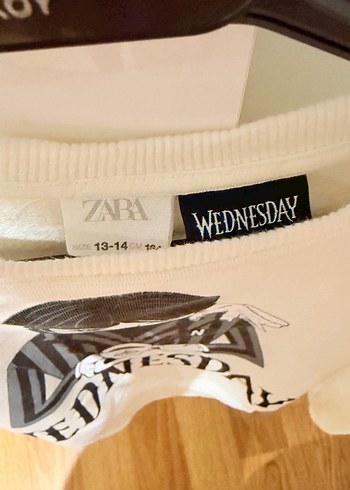 Zara Beyaz Uzun Kollu Baskılı Kadın Sweatshirt