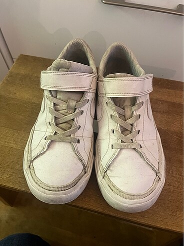 Nike beyaz sneaker