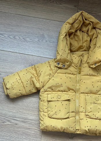 6-9 Ay Beden sarı Renk ZARA KAPÜŞONLU BEBEK MONT