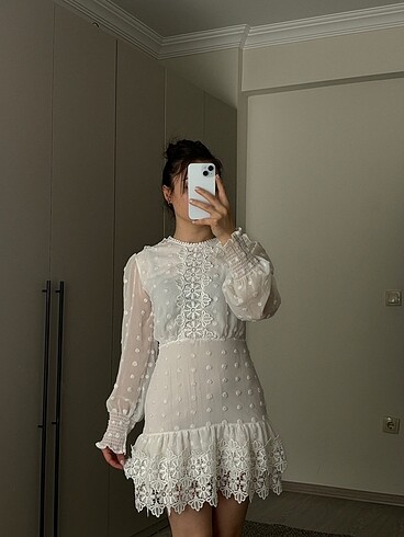 Romantik Beyaz Mini Elbise