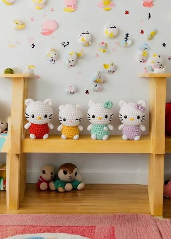 Renkli Örgü Hello Kitty Peluş Oyuncaklar - Görsel 4