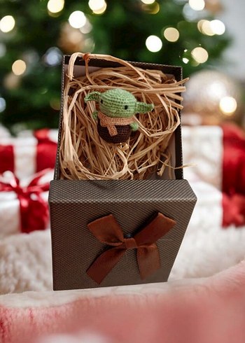 El Yapımı Küçük Yeşil Bebek Peluş Oyuncak - Görsel 4