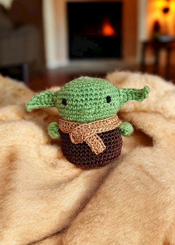 El Yapımı Küçük Yeşil Bebek Peluş Oyuncak - Görsel 5