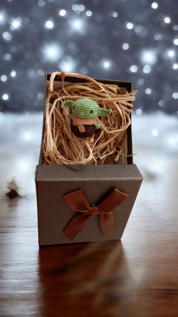 El Yapımı Küçük Yeşil Bebek Peluş Oyuncak - Görsel 3