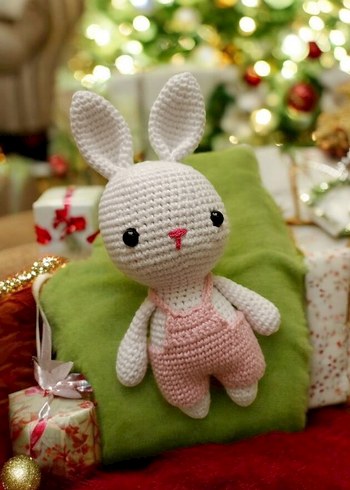 Pembe tulumlu peluş tavşan oyuncak - Görsel 3