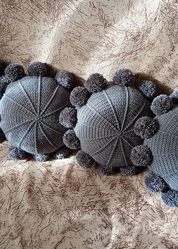 Gri Nakışlı Modern Dekoratif Yastık - Görsel 5