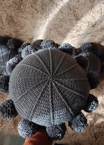 Gri Nakışlı Modern Dekoratif Yastık - Görsel 4