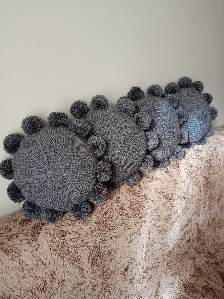 Gri Nakışlı Modern Dekoratif Yastık - Görsel 3