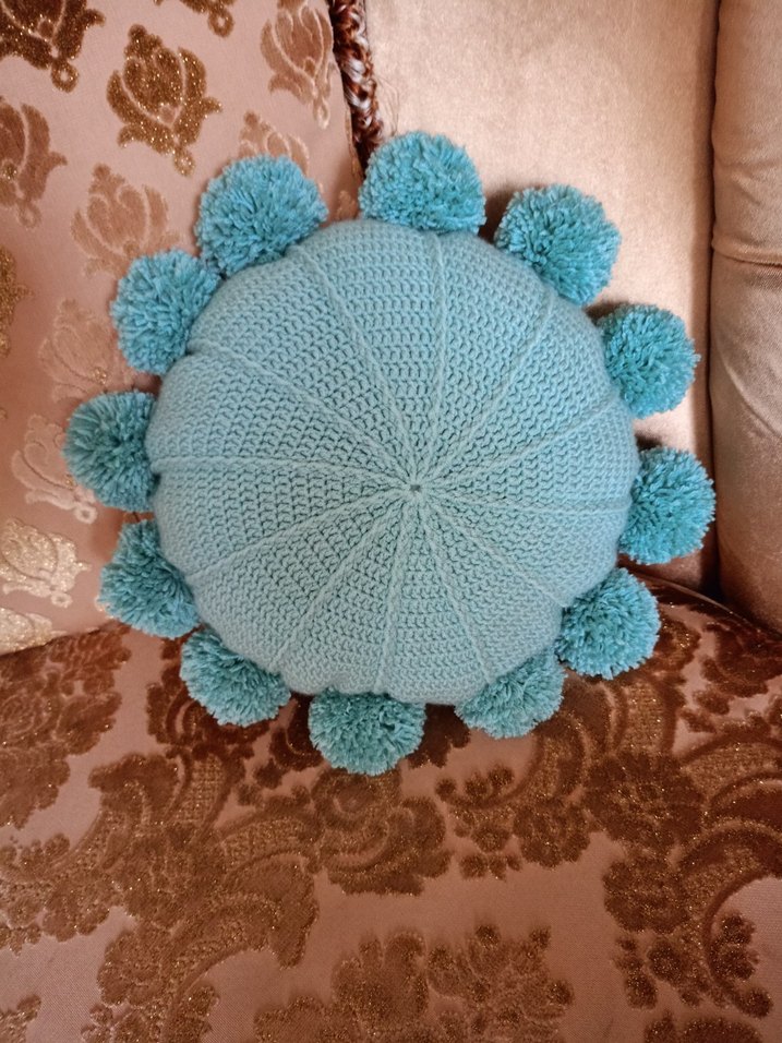 Bohem Tarzı Turkuaz Ponponlu Yuvarlak Yastık - Görsel 3