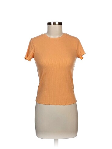 Defacto T-shirt %70 İndirimli.