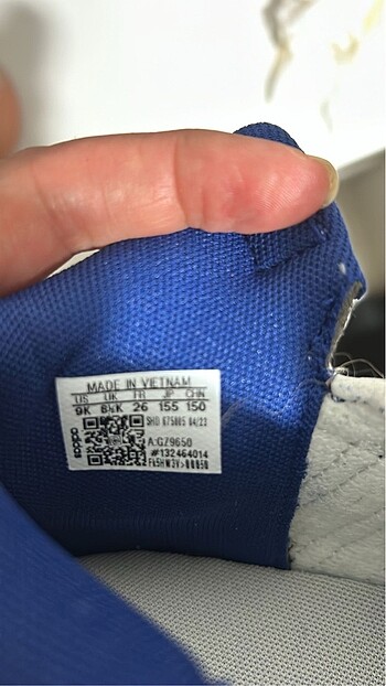 26 Beden beyaz Renk Adidas çocuk ayakkabısı