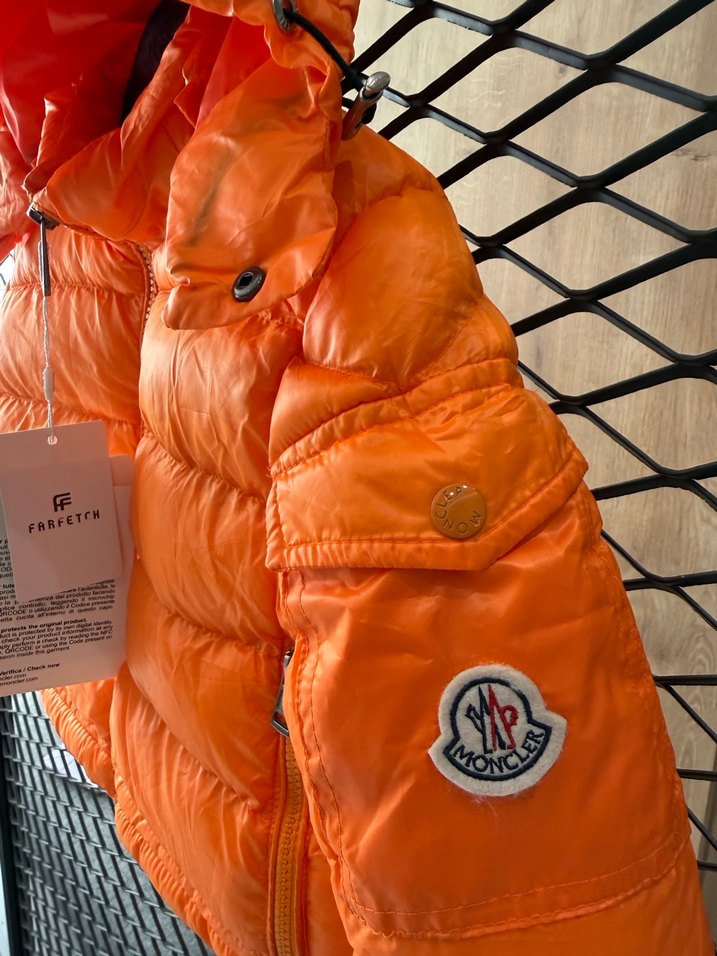 Kaz Tüyü Turuncu Kapüşonlu Erkek Çocuk Mont - Görsel 3