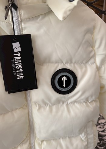 Beyaz Kapüşonlu Erkek Çocuk Mont - Görsel 2