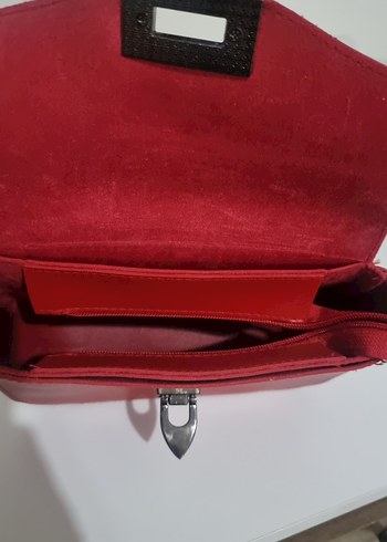 Kırmızı Deri Tokalı Kadın Çanta - Görsel 6