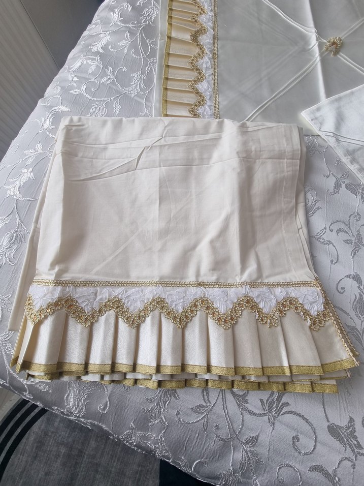 İşlemeli Beyaz pike takımı yatak örtüsü - Görsel 2