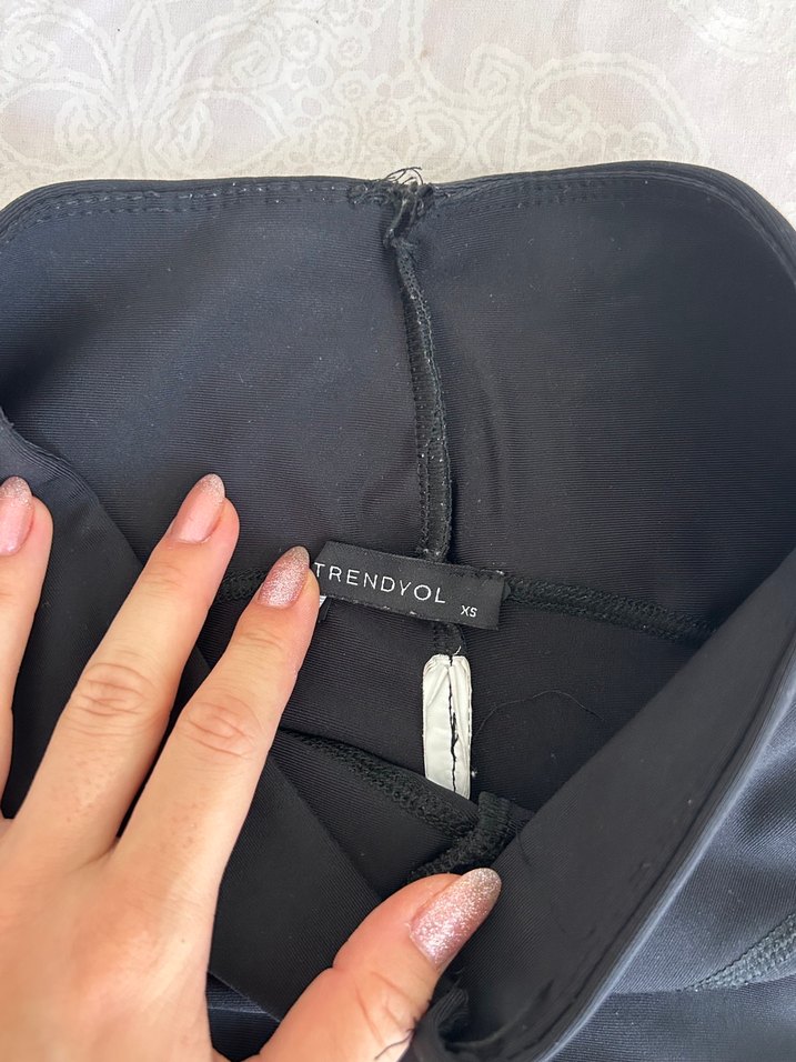 Siyah Spor Şort, Esnek, Midi Boy - Görsel 3