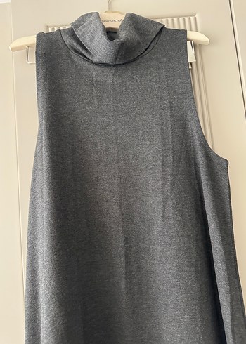 Gri Yüksek Yakalı Kolsuz Örme Elbise - Görsel 2