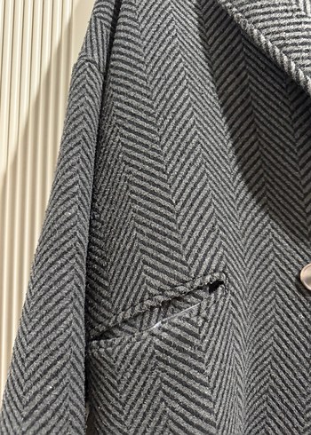 Gri Balıksırtı Desenli Kaban - Görsel 2