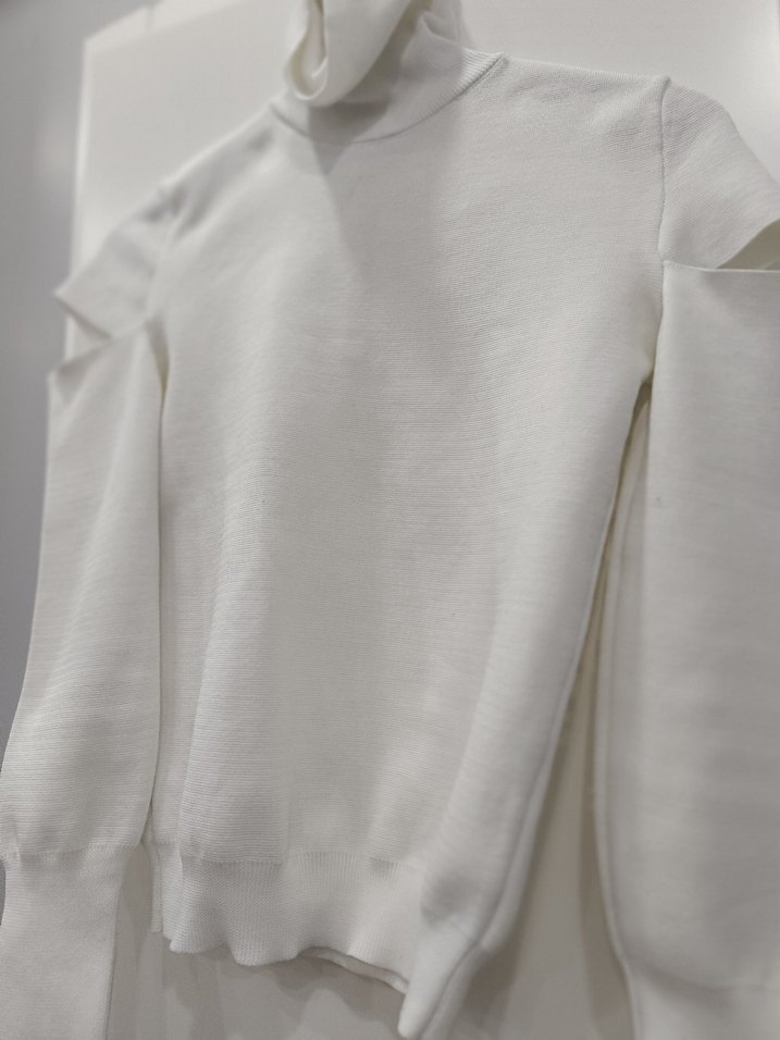 Beyaz Yarım Balıkçı Yaka Kadın Kazak - Görsel 3